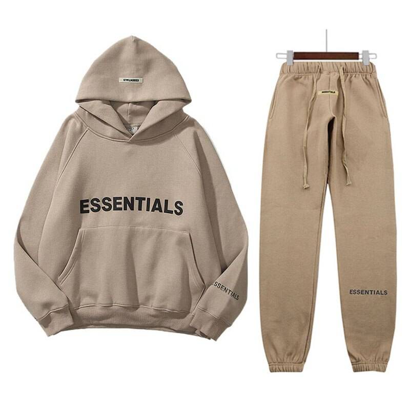 Essentials Clothing: Defining Modern Minimalism in Fashion